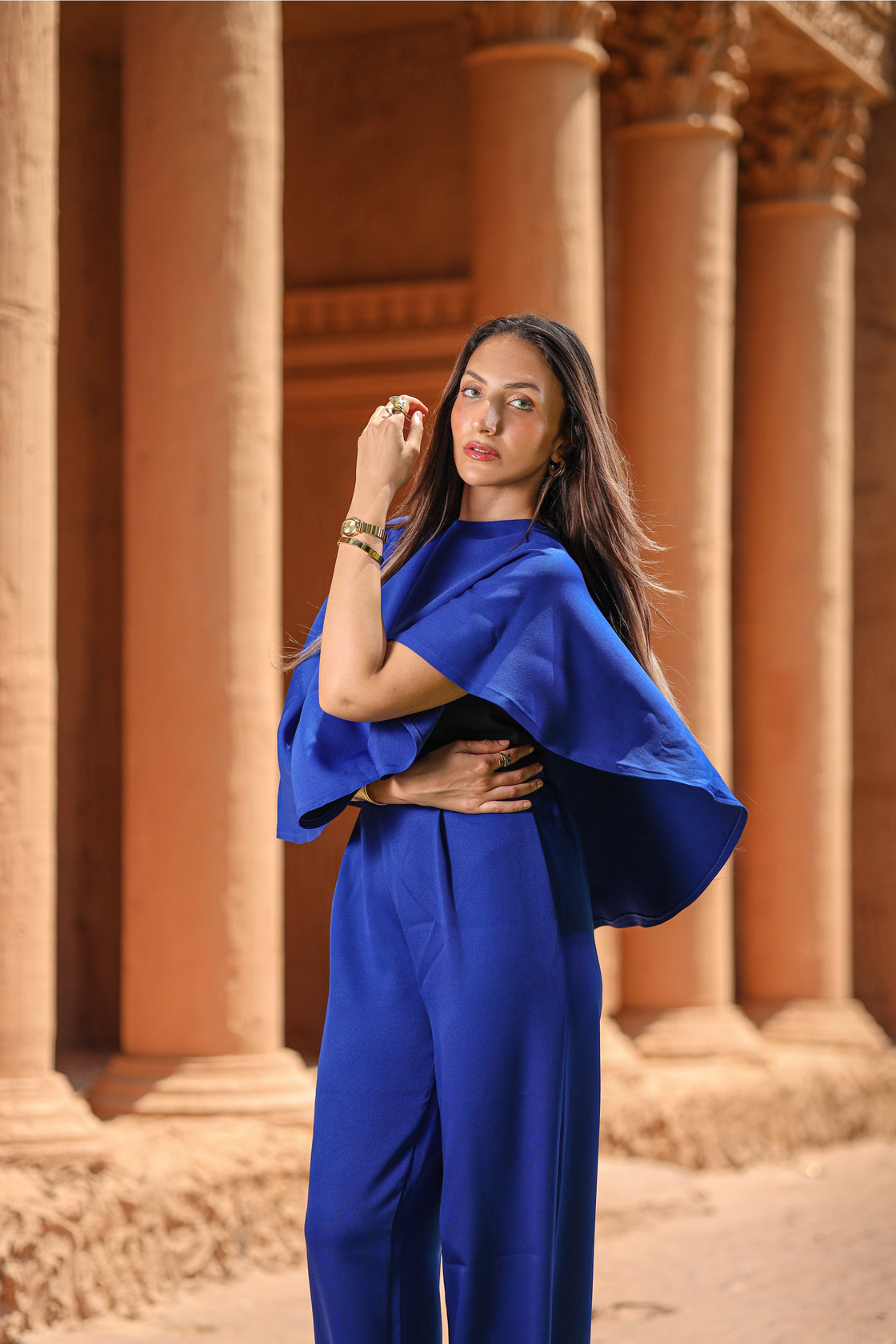 Nefertari Cape Set